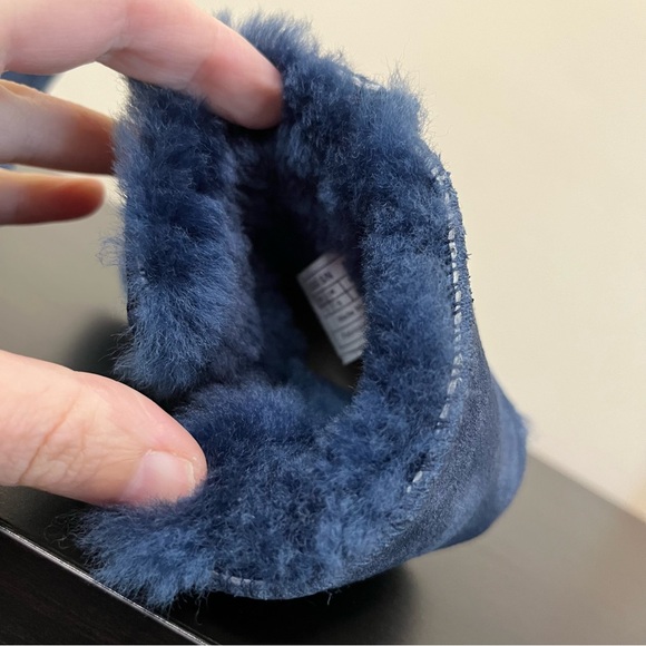 UGG Erin Sheepskin Toddler Slipper Boot - Suede - Picture 6 of 10